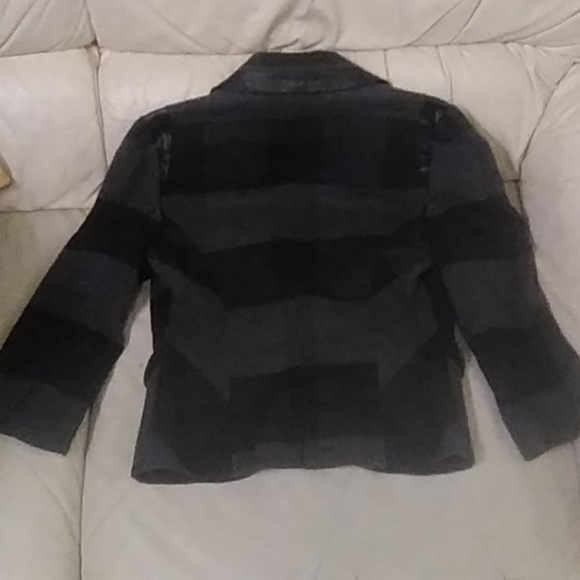 Jacket - Picture 4 of 4